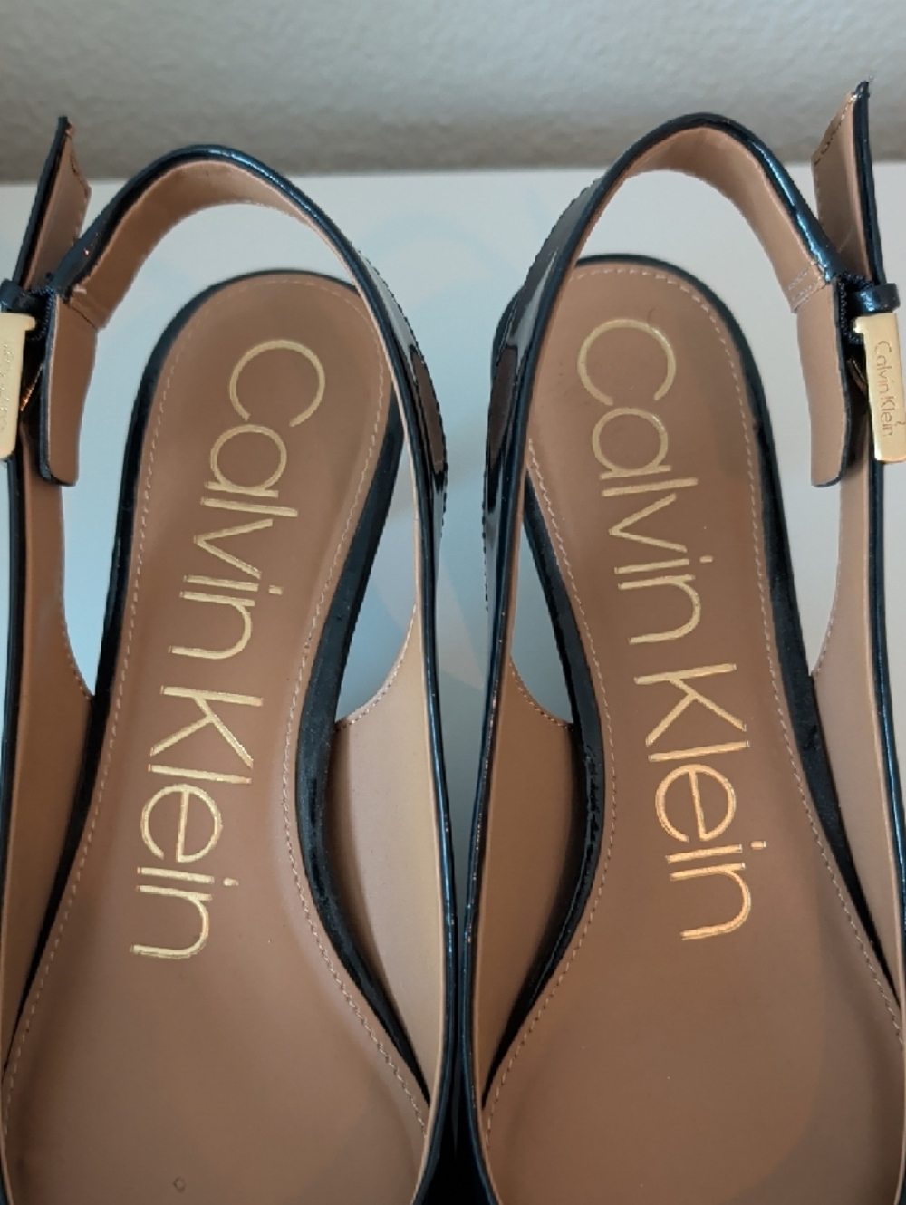 Calvin Klein Navy Patent Slingback Kitten Heels - Picture 2 of 4